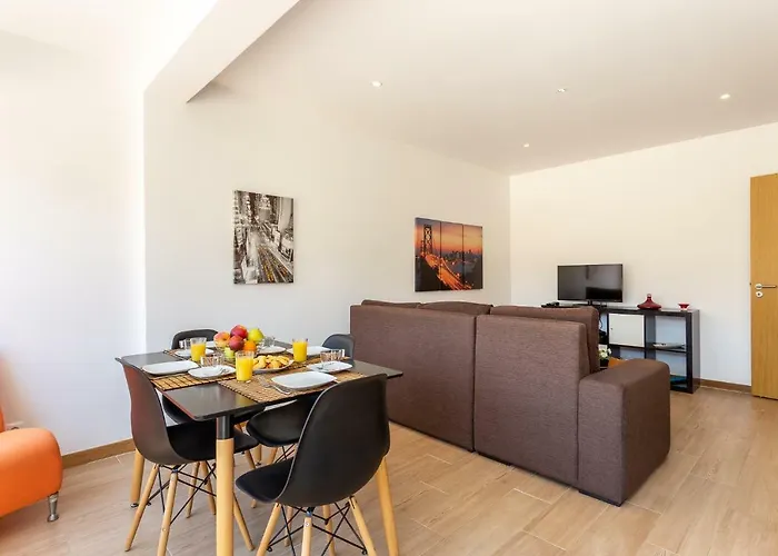 Graca House דירה